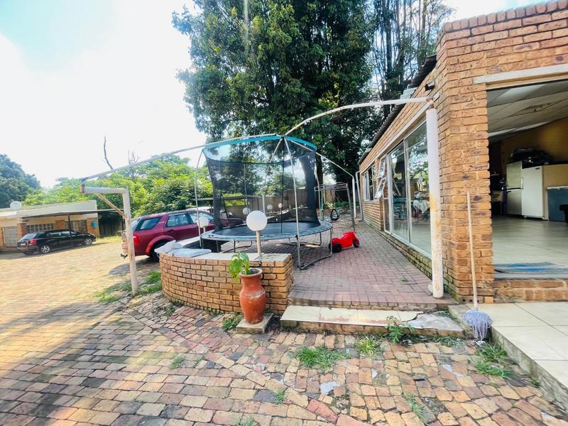 10 Bedroom Property for Sale in Florida Gauteng