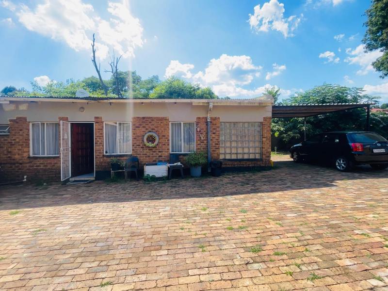 10 Bedroom Property for Sale in Florida Gauteng