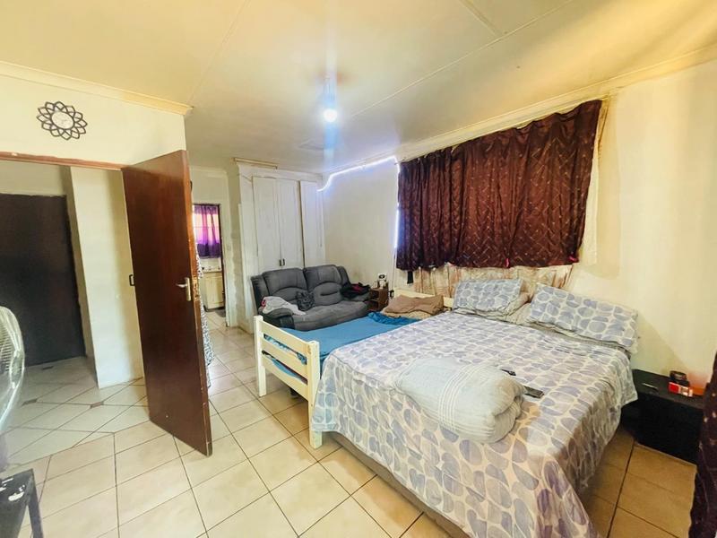 10 Bedroom Property for Sale in Florida Gauteng