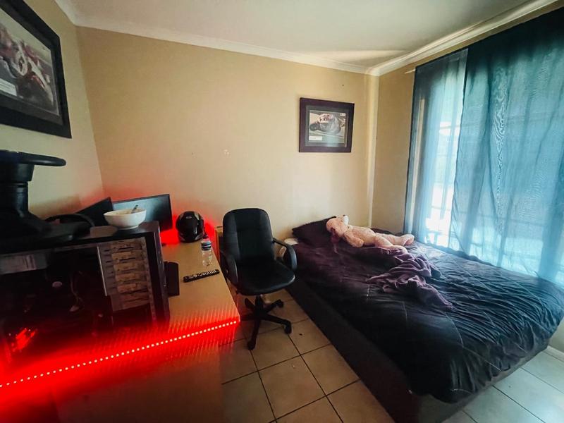 10 Bedroom Property for Sale in Florida Gauteng