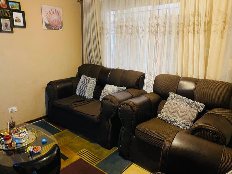 6 Bedroom Property for Sale in Protea Glen Gauteng