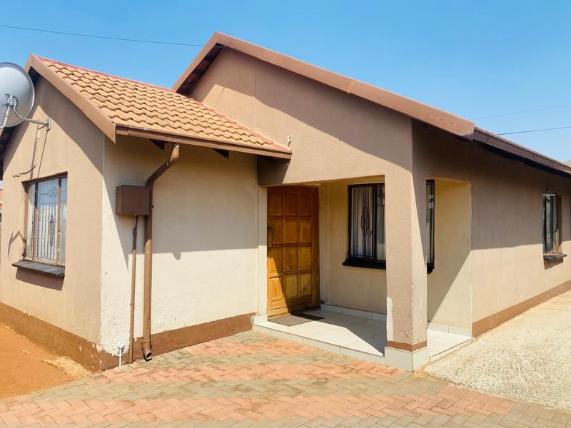 3 Bedroom Property for Sale in Protea Glen Gauteng