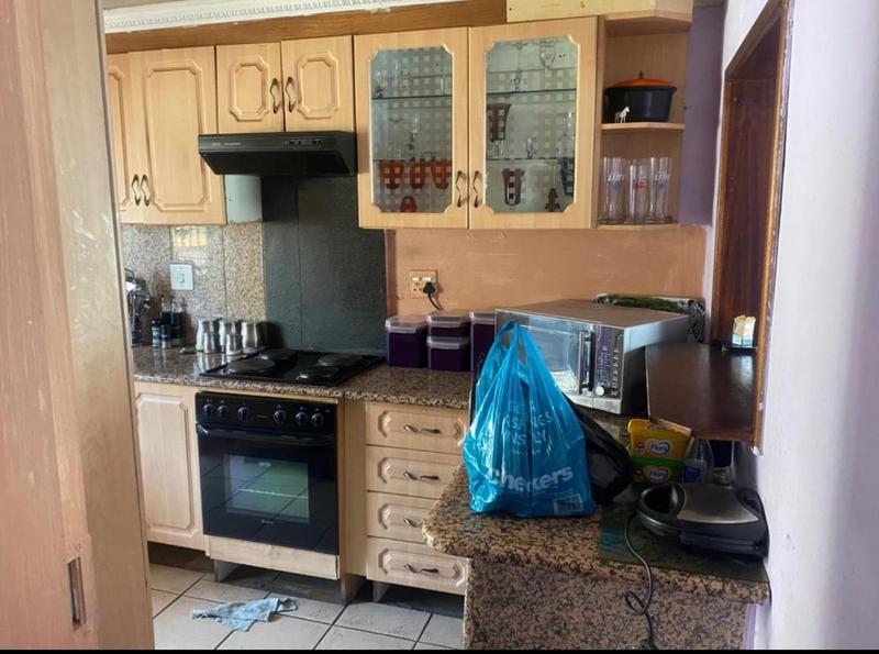 3 Bedroom Property for Sale in Protea North Gauteng