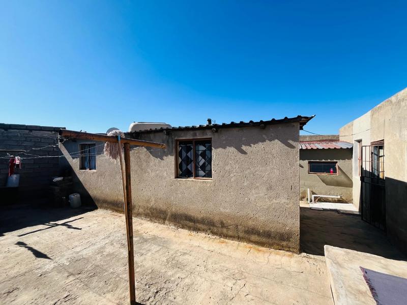 7 Bedroom Property for Sale in Olievenhoutbosch Gauteng