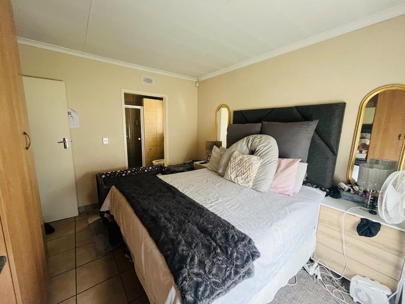 3 Bedroom Property for Sale in Olievenhoutbosch Gauteng