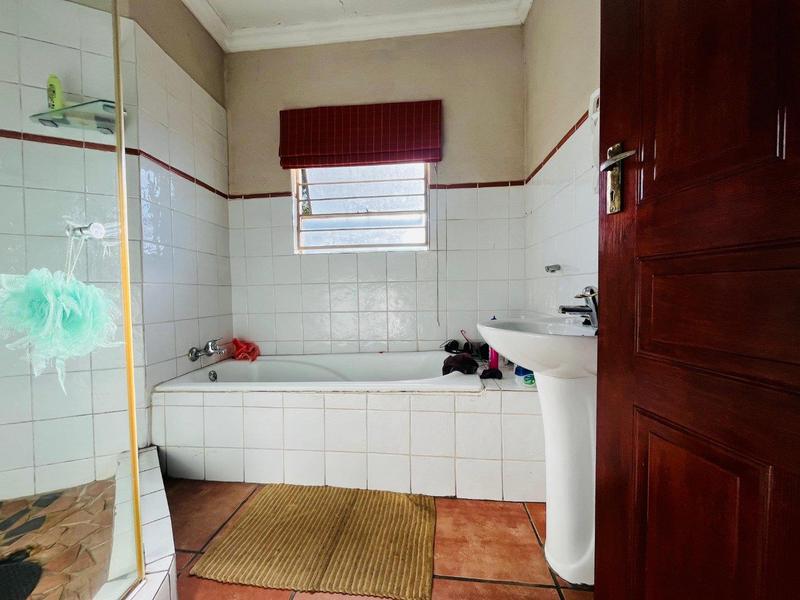 4 Bedroom Property for Sale in The Reeds Gauteng