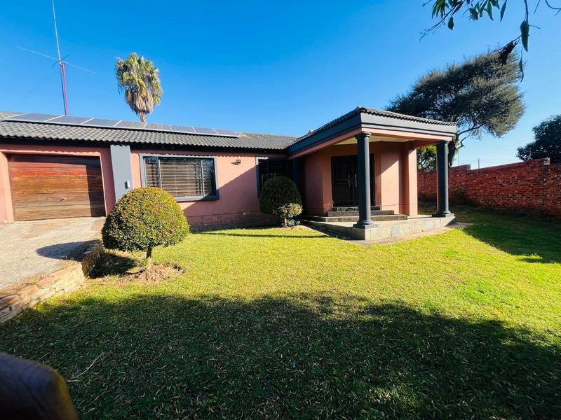 4 Bedroom Property for Sale in The Reeds Gauteng