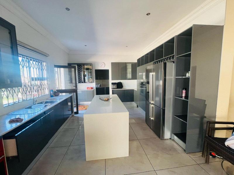 5 Bedroom Property for Sale in The Reeds Gauteng