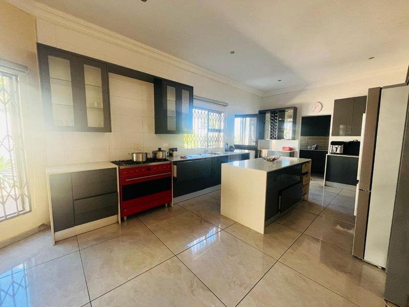 5 Bedroom Property for Sale in The Reeds Gauteng