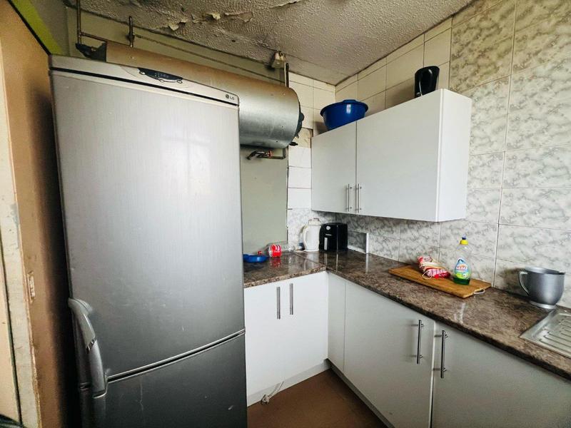 2 Bedroom Property for Sale in Kwaggasrand Gauteng