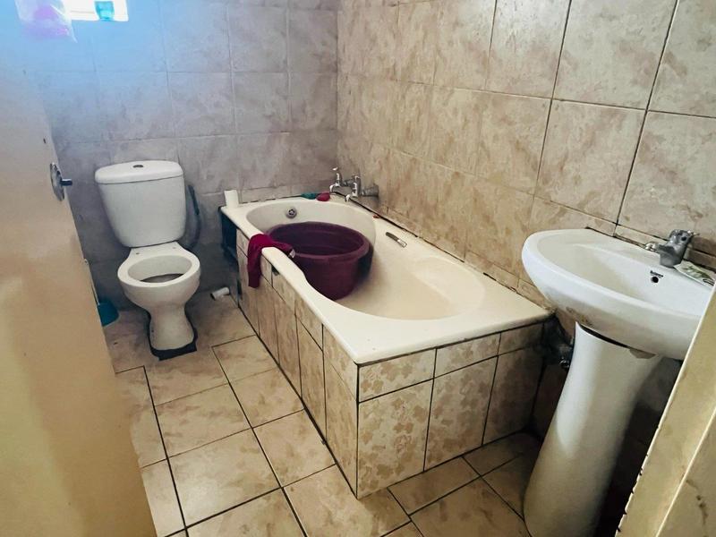 2 Bedroom Property for Sale in Kwaggasrand Gauteng