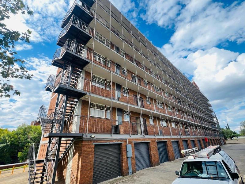 2 Bedroom Property for Sale in Kwaggasrand Gauteng