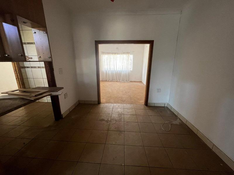 5 Bedroom Property for Sale in Drie Riviere Gauteng