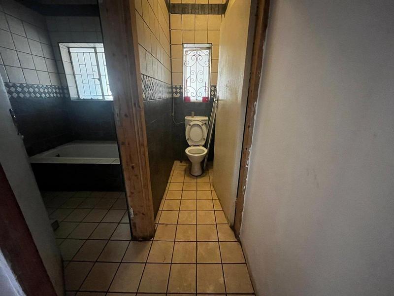 5 Bedroom Property for Sale in Drie Riviere Gauteng