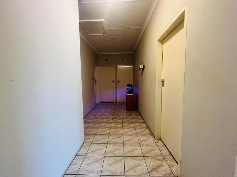 7 Bedroom Property for Sale in Houtkop A H Gauteng