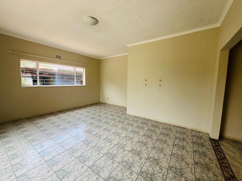 7 Bedroom Property for Sale in Houtkop A H Gauteng