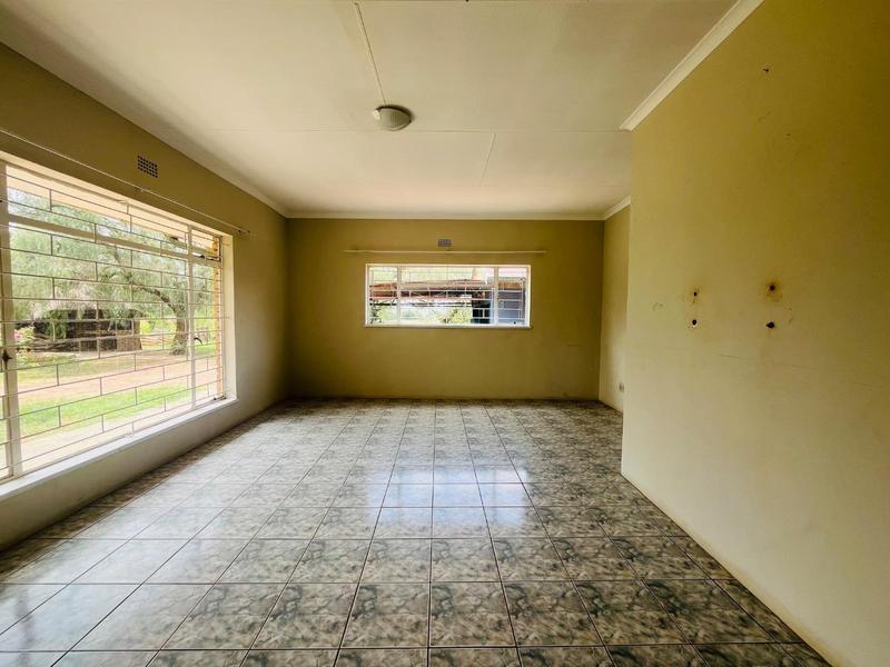 7 Bedroom Property for Sale in Houtkop A H Gauteng