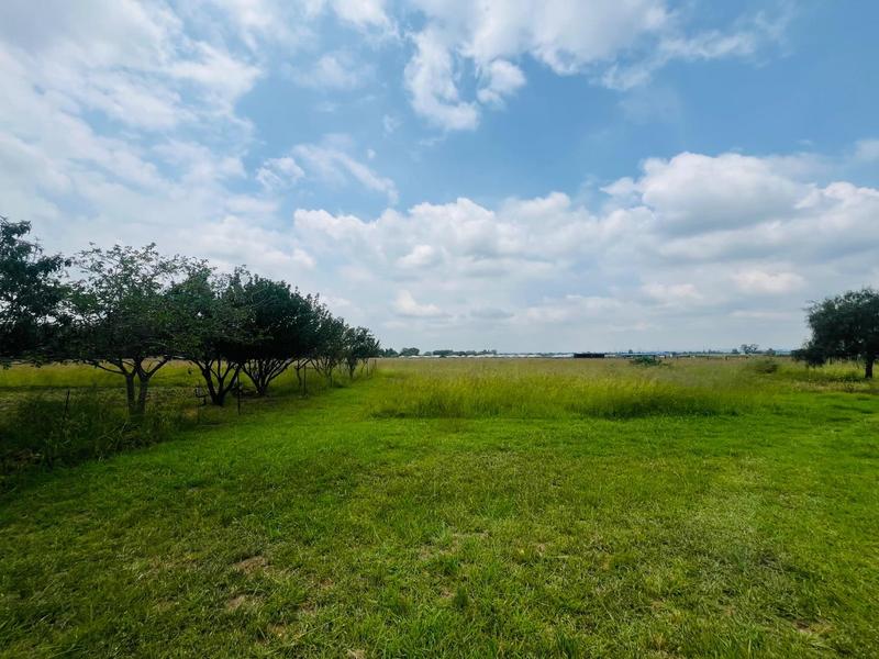 7 Bedroom Property for Sale in Houtkop A H Gauteng