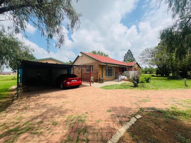 7 Bedroom Property for Sale in Houtkop A H Gauteng