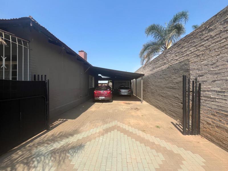3 Bedroom Property for Sale in Westonaria Gauteng