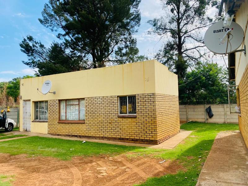8 Bedroom Property for Sale in Westonaria Gauteng