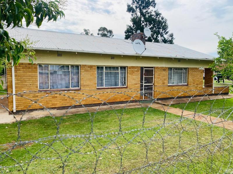 8 Bedroom Property for Sale in Westonaria Gauteng