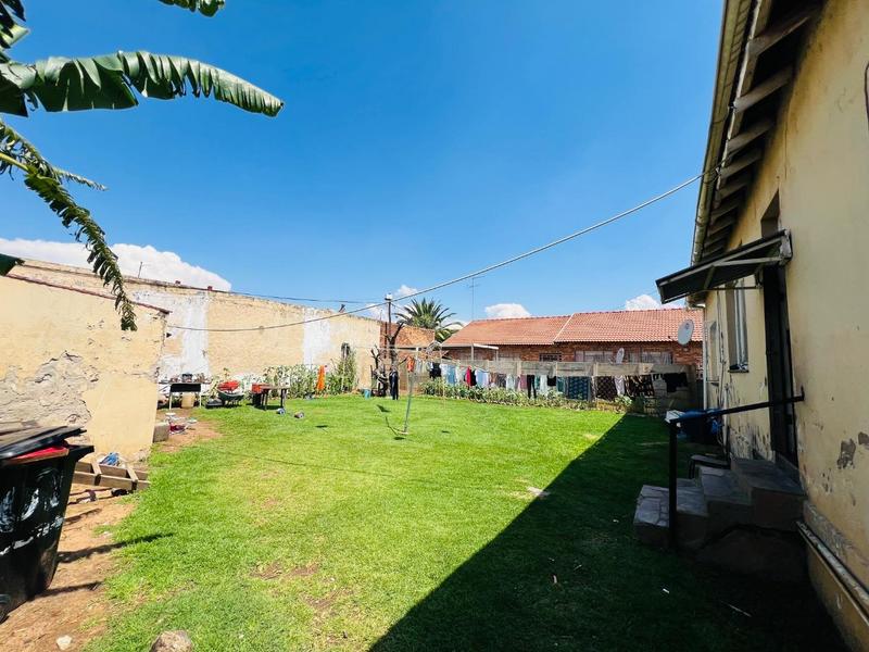 7 Bedroom Property for Sale in Springs Gauteng