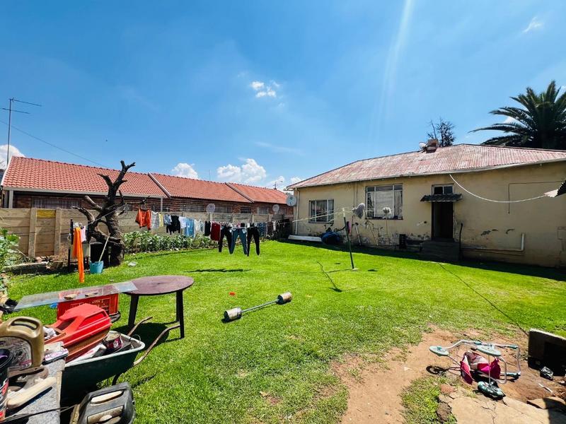 7 Bedroom Property for Sale in Springs Gauteng