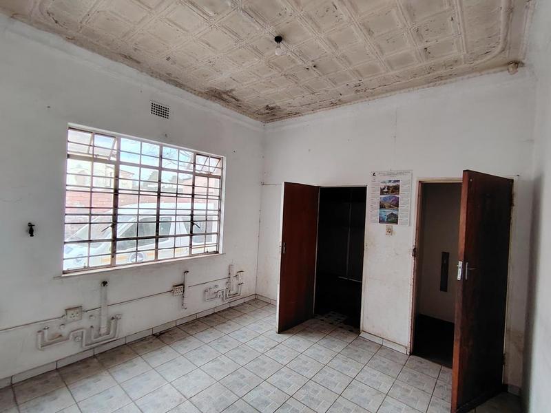 8 Bedroom Property for Sale in Springs Gauteng