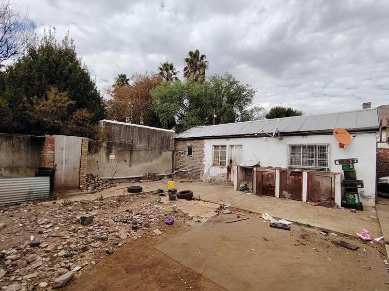8 Bedroom Property for Sale in Springs Gauteng