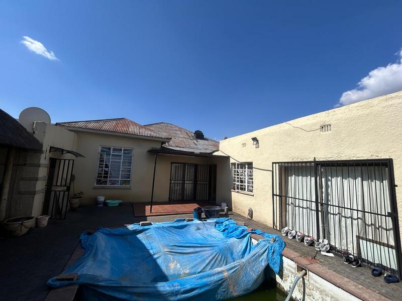 7 Bedroom Property for Sale in Springs Gauteng