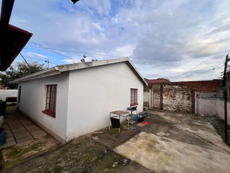6 Bedroom Property for Sale in Malvern East Gauteng