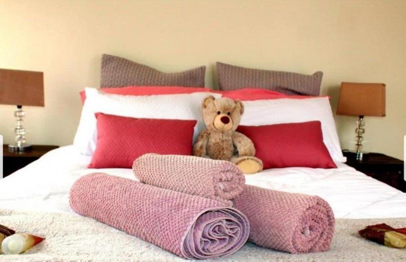 18 Bedroom Property for Sale in Bonaero Park Gauteng