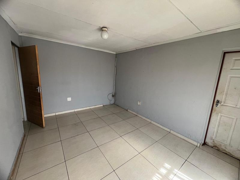 3 Bedroom Property for Sale in Cloverdene Gauteng