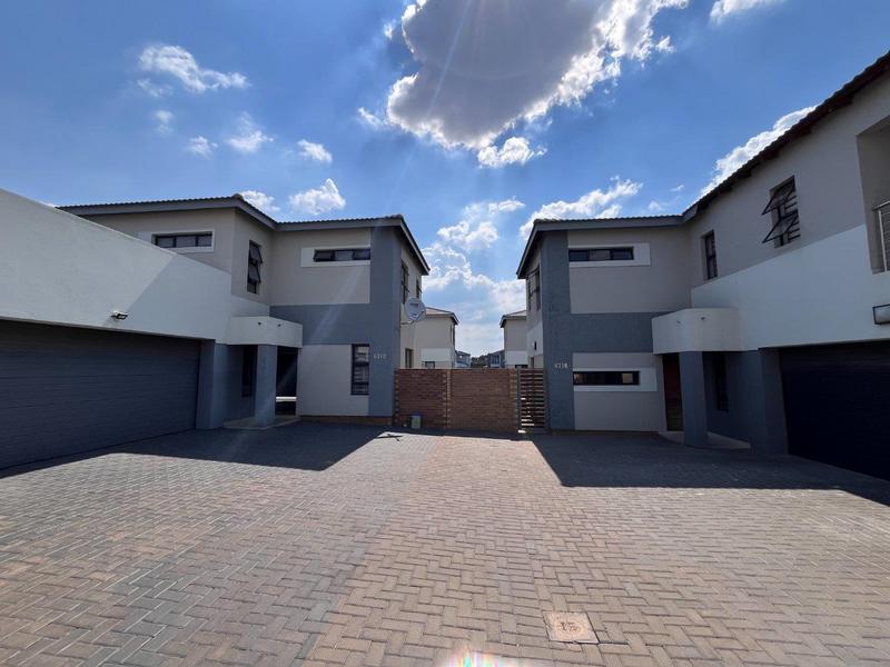3 Bedroom Property for Sale in Thatchfield Gauteng