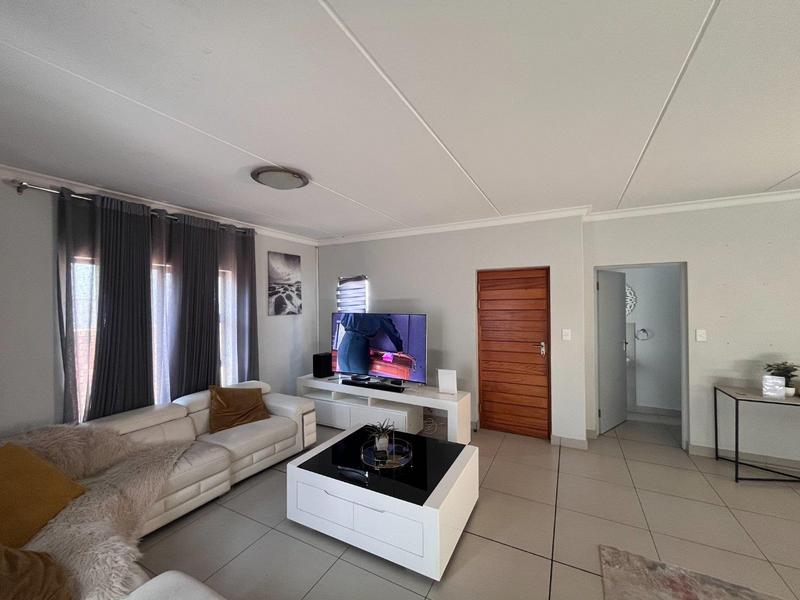 3 Bedroom Property for Sale in Thatchfield Gauteng