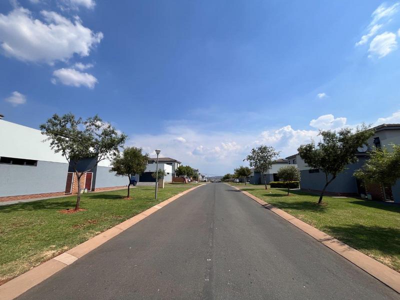 3 Bedroom Property for Sale in Thatchfield Gauteng