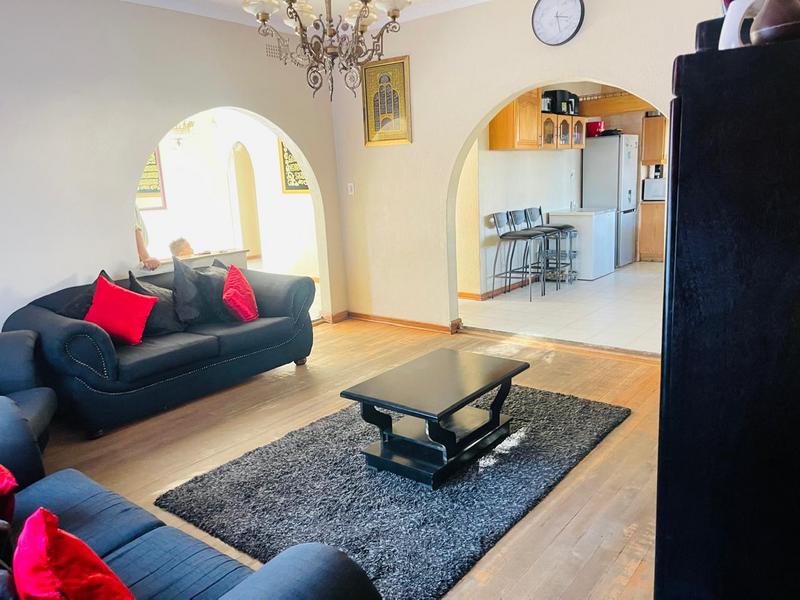 5 Bedroom Property for Sale in Primrose East Gauteng