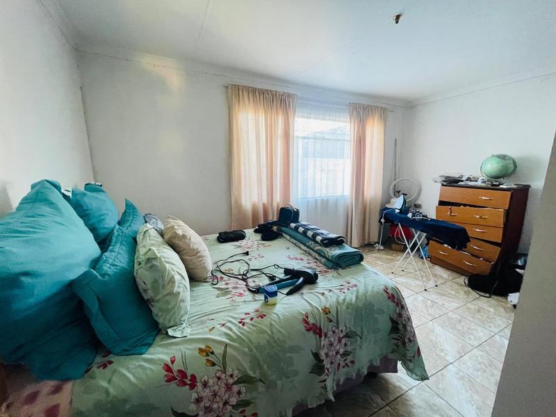 5 Bedroom Property for Sale in Primrose East Gauteng