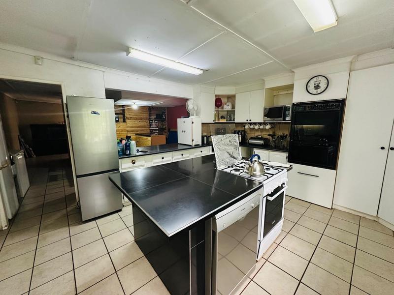 6 Bedroom Property for Sale in Primrose East Gauteng