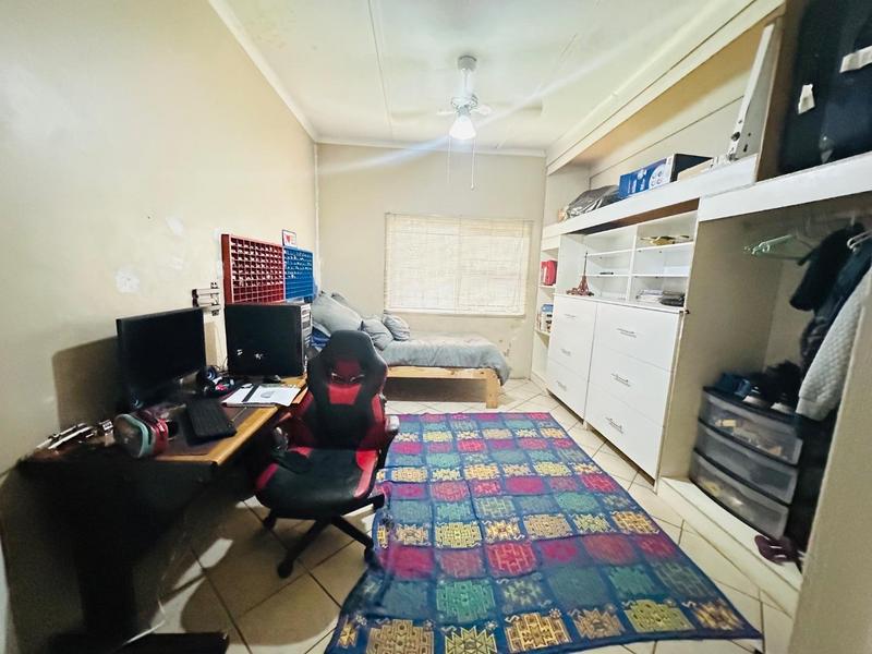 6 Bedroom Property for Sale in Primrose East Gauteng