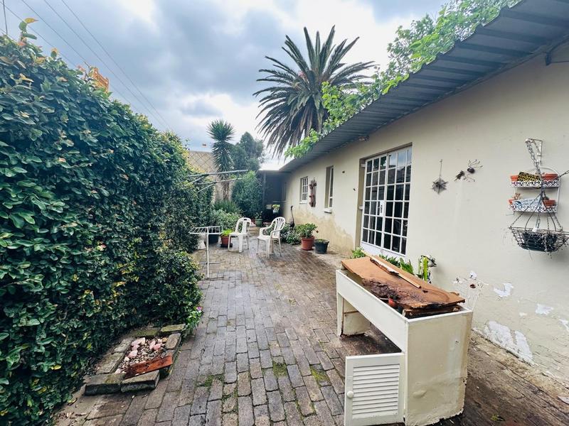 6 Bedroom Property for Sale in Primrose East Gauteng