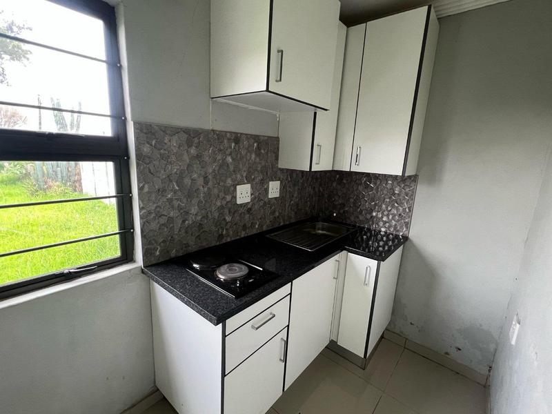 6 Bedroom Property for Sale in Birchleigh North Gauteng