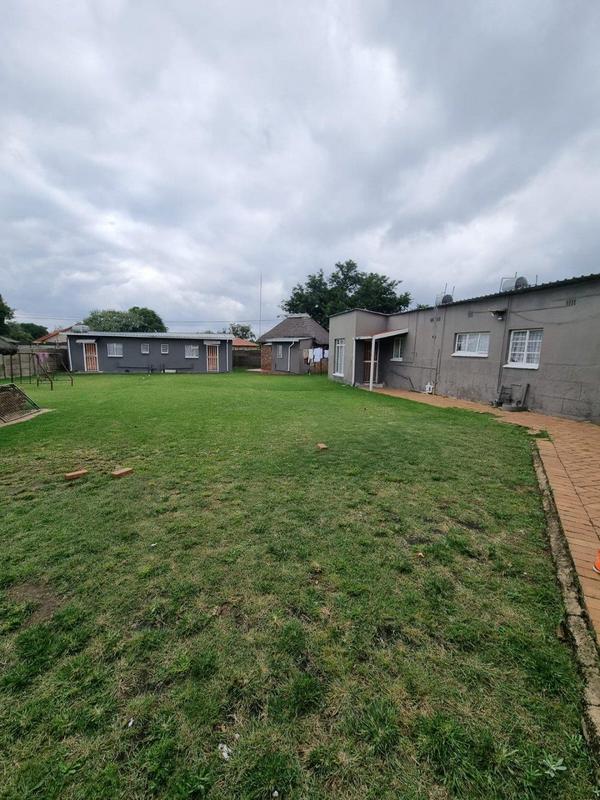 10 Bedroom Property for Sale in Kempton Park Gauteng