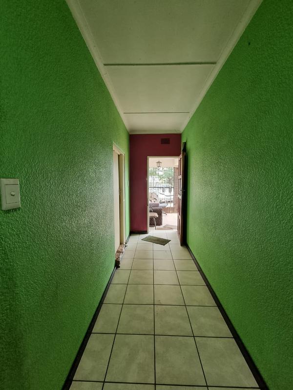 5 Bedroom Property for Sale in Kempton Park Gauteng
