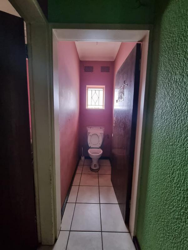 5 Bedroom Property for Sale in Kempton Park Gauteng