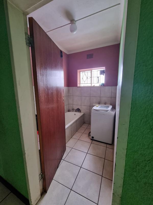 5 Bedroom Property for Sale in Kempton Park Gauteng