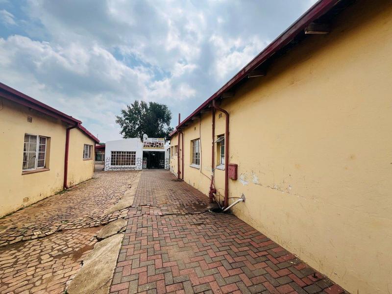 8 Bedroom Property for Sale in Kempton Park Ext 1 Gauteng