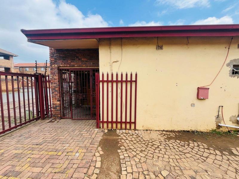 8 Bedroom Property for Sale in Kempton Park Ext 1 Gauteng