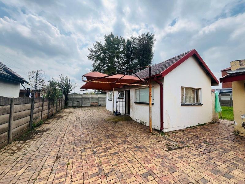 8 Bedroom Property for Sale in Kempton Park Ext 1 Gauteng